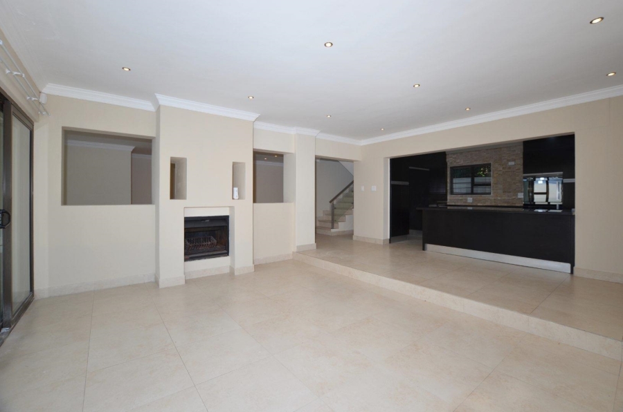 7 Bedroom Property for Sale in Sunset Beach Western Cape